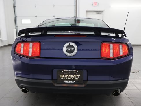 Used 2010 Ford Mustang GT Premium RWD image 25