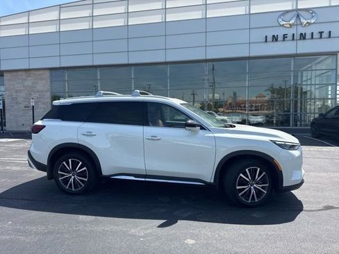 Used 2025 INFINITI QX60 Sensory w/ Vision Package AWD/4WD image 8