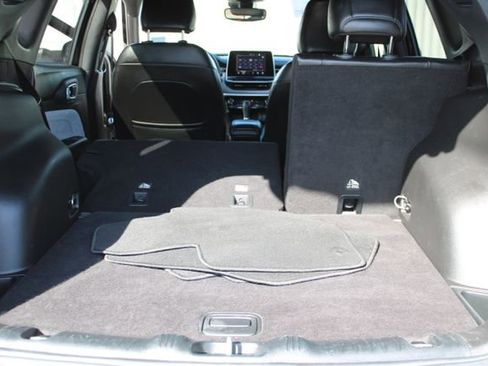 Used 2025 Jeep Compass Latitude image 38