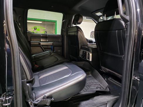 Used 2019 Ford F150 Platinum image 22