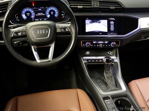 Used 2020 Audi Q3 2.0T Premium w/ Convenience Package image 16