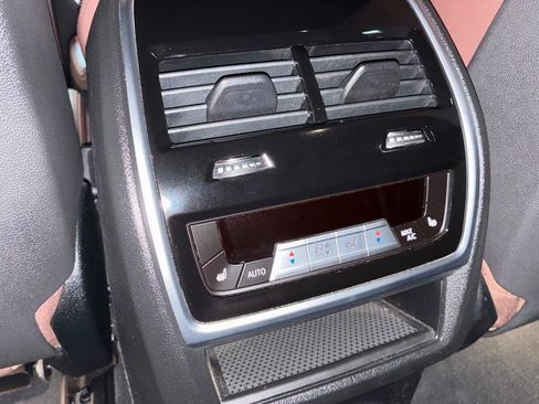 Used 2020 BMW X5 xDrive40i w/ M Sport Package AWD/4WD image 29