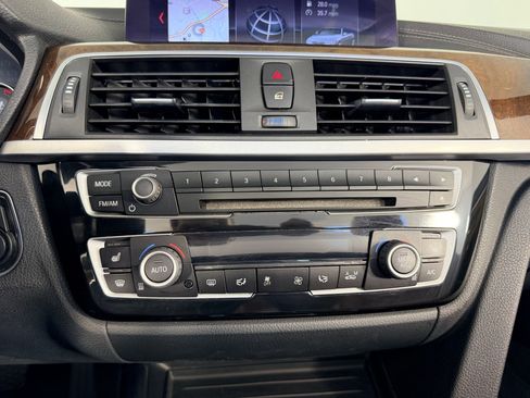 Used 2020 BMW 430i Convertible w/ M Sport Package RWD image 20