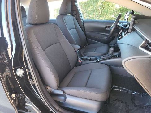 Used 2025 Toyota Corolla LE image 15