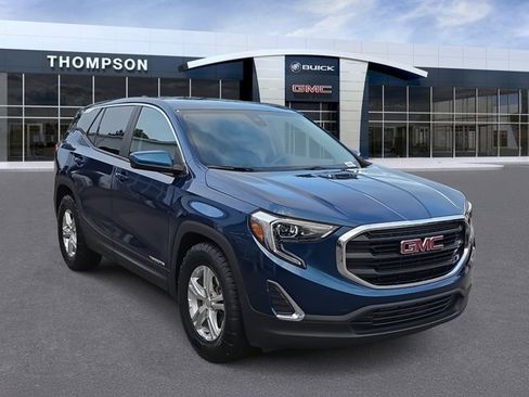 Used 2021 GMC Terrain SLE w/ LPO, Floor Liner Package image 1