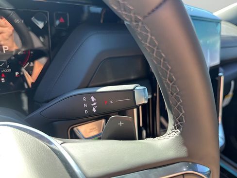 New 2026 GMC Yukon Denali w/ Sun & Power Step Package image 33