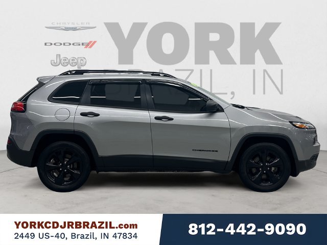 Used 2017 Jeep Cherokee Sport AWD/4WD image 6
