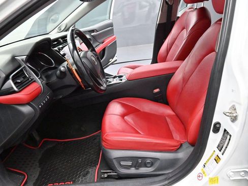 Used 2019 Toyota Camry XSE w/ Driver Assist Package FWD image 12