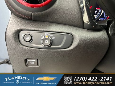 Used 2024 Chevrolet Blazer RS FWD image 25