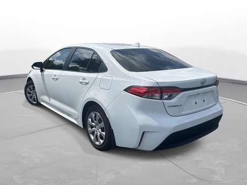 Certified 2025 Toyota Corolla LE FWD image 8