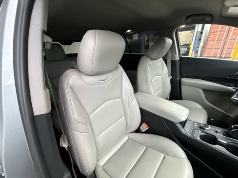 Used 2023 Cadillac XT4 Premium Luxury FWD image 27