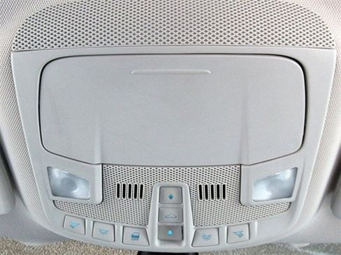 Used 2013 Ford Fusion Titanium w/ Titanium Driver Assist Pkg image 31