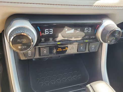 Used 2023 Toyota RAV4 XLE w/ Convenience Package AWD/4WD image 20