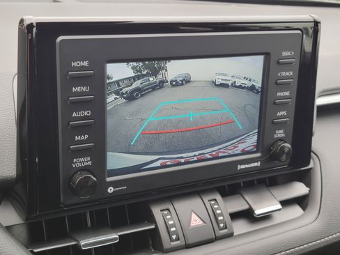 Certified 2022 Toyota RAV4 XLE Premium image 23