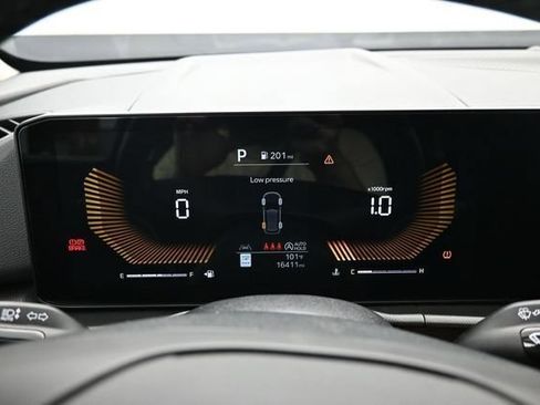 Used 2026 Kia Sportage LX FWD image 9