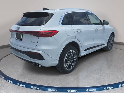 Certified 2025 Audi Q5 Premium w/ Premium Plus AWD/4WD image 5