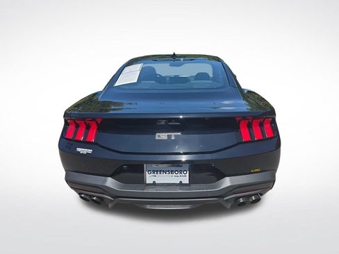 Used 2025 Ford Mustang GT RWD image 6