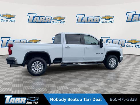 Used 2026 Chevrolet Silverado 2500 LT AWD/4WD image 9