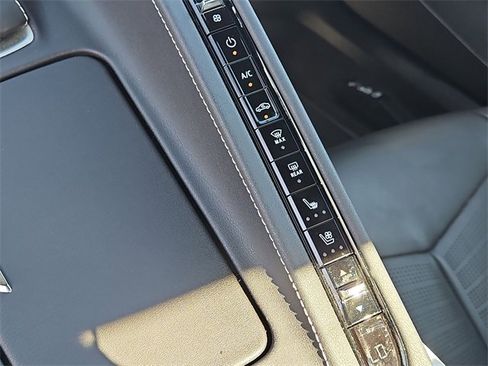 Used 2024 Chevrolet Corvette Stingray Preferred Conv w/ Z51 Performance Package image 24