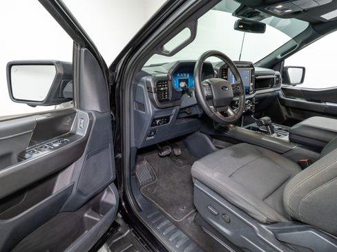 Used 2024 Ford F150 XLT w/ XLT Black Appearance Package image 14