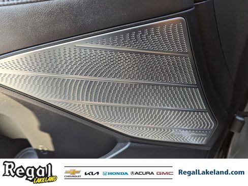 Used 2023 Hyundai Palisade Calligraphy image 18