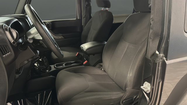 Used 2016 Jeep Wrangler Sport AWD/4WD image 9