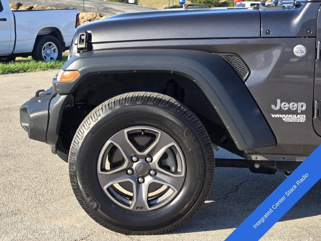 Used 2018 Jeep Wrangler Unlimited Sport S AWD/4WD image 9