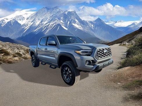 Used 2020 Toyota Tacoma TRD Off-Road w/ Technology Package image 7