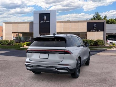 New 2024 Lincoln Nautilus Reserve w/ Jet Appearance Package (87T) AWD/4WD image 8