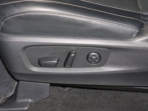 Used 2023 INFINITI QX60 Luxe w/ Vision Package FWD image 19