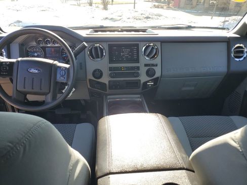 Used 2016 Ford F250 XLT w/ XLT Value Package image 9