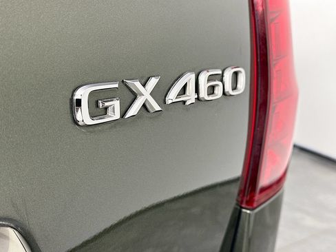 Used 2022 Lexus GX 460 w/ Black Line Special Edition AWD/4WD image 29