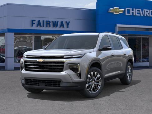 New 2026 Chevrolet Traverse LT image 6