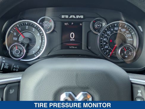 Used 2025 RAM 1500 Tradesman AWD/4WD image 28