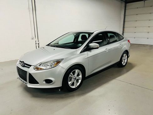 Used 2013 Ford Focus SE image 2