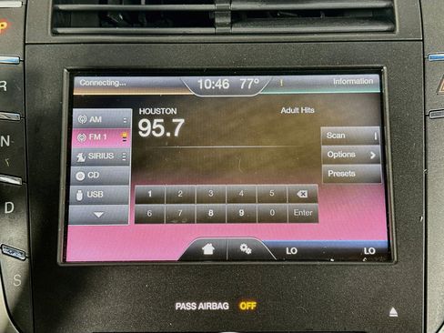 Used 2016 Lincoln MKZ FWD image 19