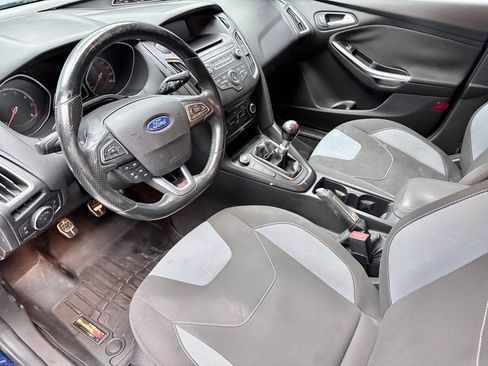 Used 2016 Ford Focus ST FWD image 9