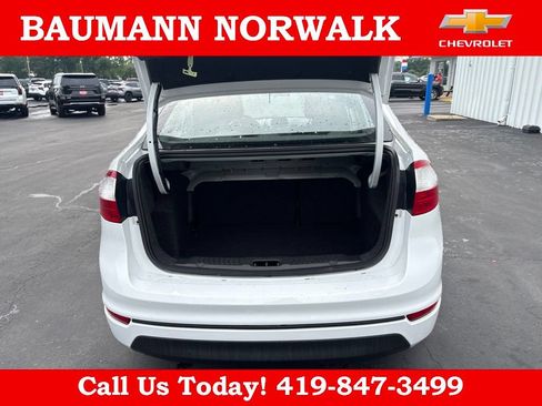 Used 2017 Ford Fiesta SE FWD image 28