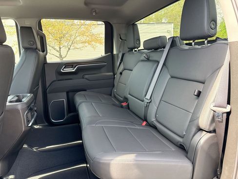 New 2026 GMC Sierra 1500 SLT w/ SLT Premium Package AWD/4WD image 22
