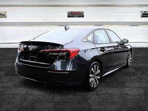Used 2024 Honda Civic EX image 7