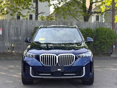 Used 2024 BMW X5 xDrive40i w/ Premium Package AWD/4WD image 9