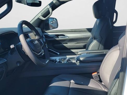 New 2026 Jeep Grand Wagoneer Limited w/ Premium Group II image 14