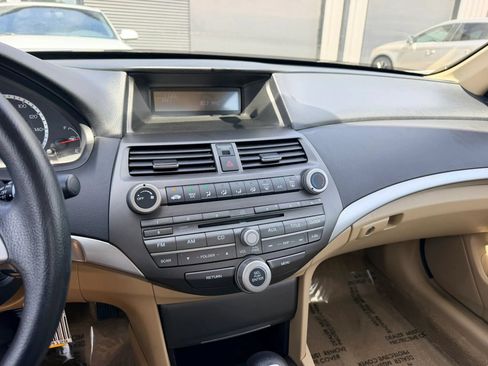 Used 2012 Honda Accord LX image 13