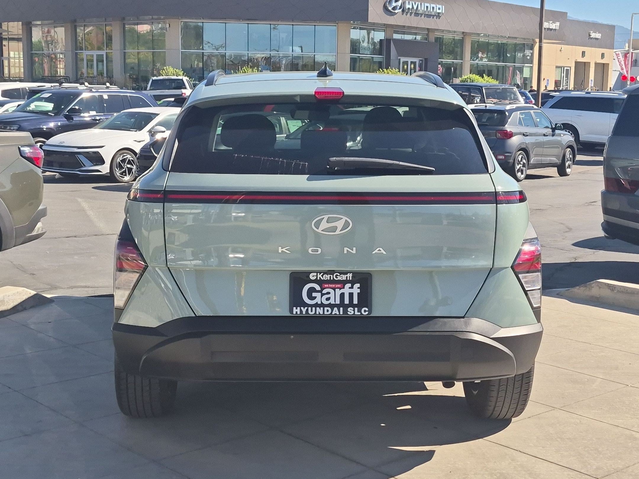 Used 2025 Hyundai Kona SEL FWD image 5