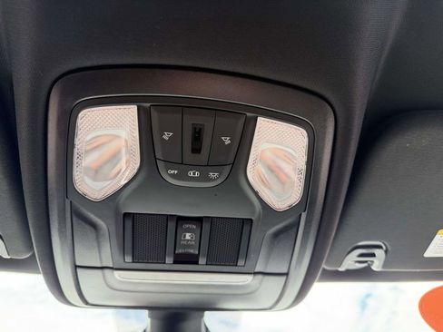 Used 2022 RAM 1500 Big Horn AWD/4WD image 36