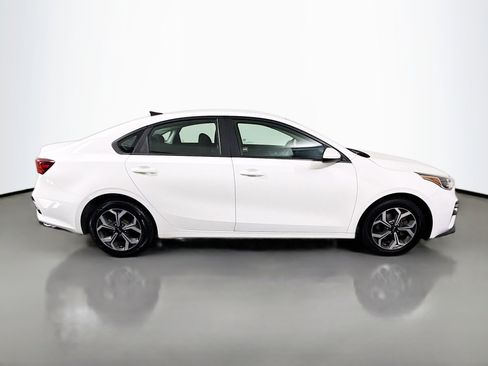 Used 2020 Kia Forte LXS image 11