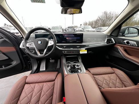 New 2026 BMW X7 xDrive40i w/ Executive Package image 12