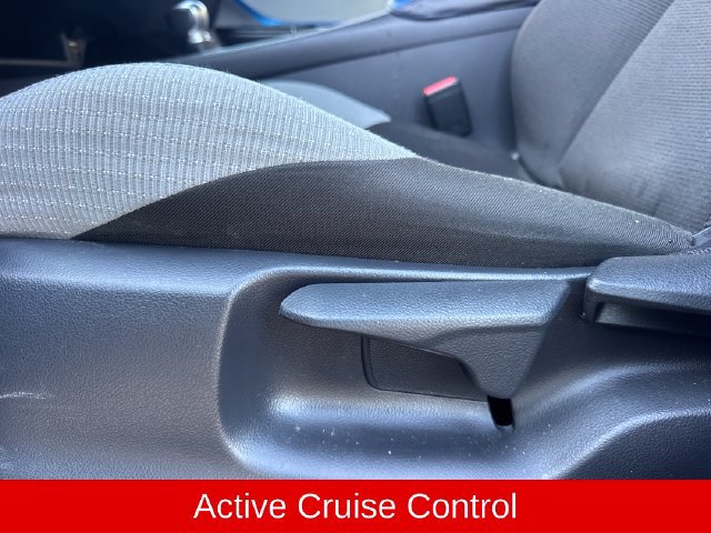 Used 2019 Toyota C-HR XLE FWD image 21