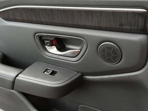Used 2023 Honda Pilot Elite image 23