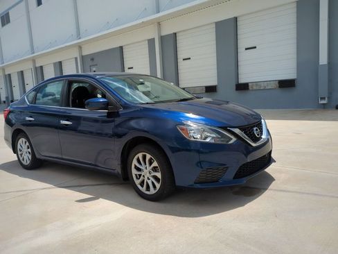 Used 2019 Nissan Sentra SV FWD image 3